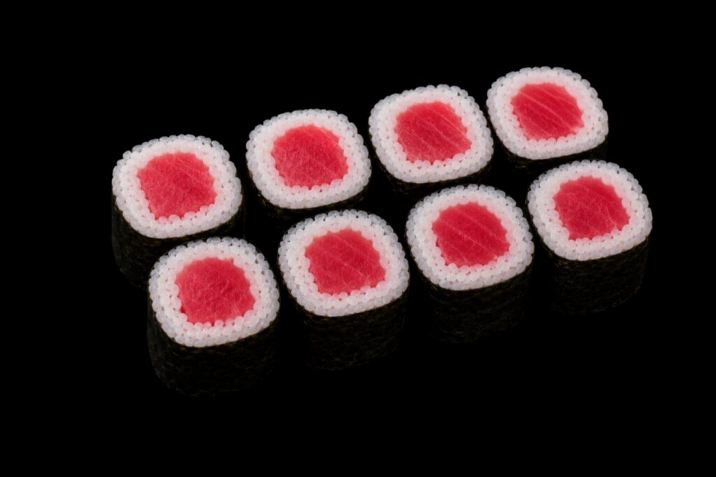 Maki Thon Rouge (8 Pcs)